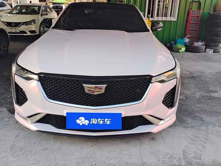 Фото 2 - Cadillac CT4