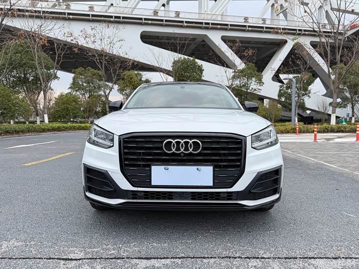 Фото 2 - Audi Q2L