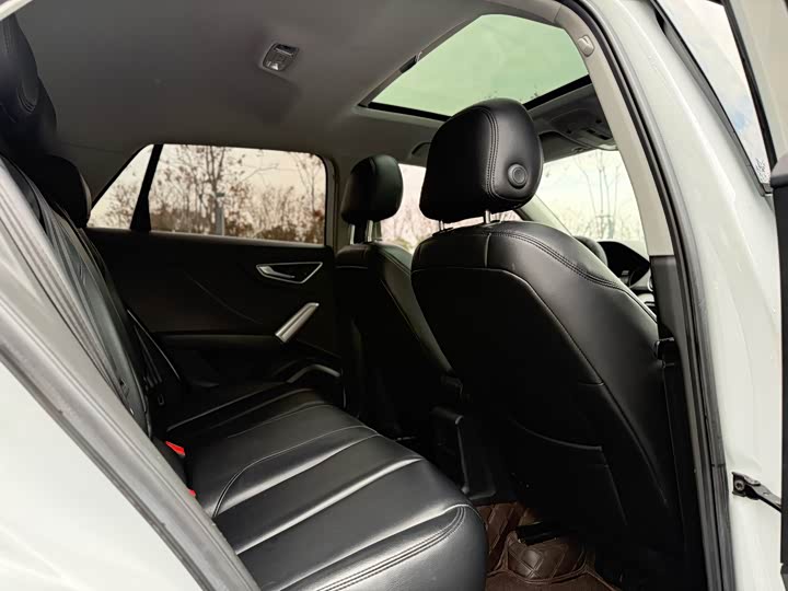 Фото 9 - Audi Q2L