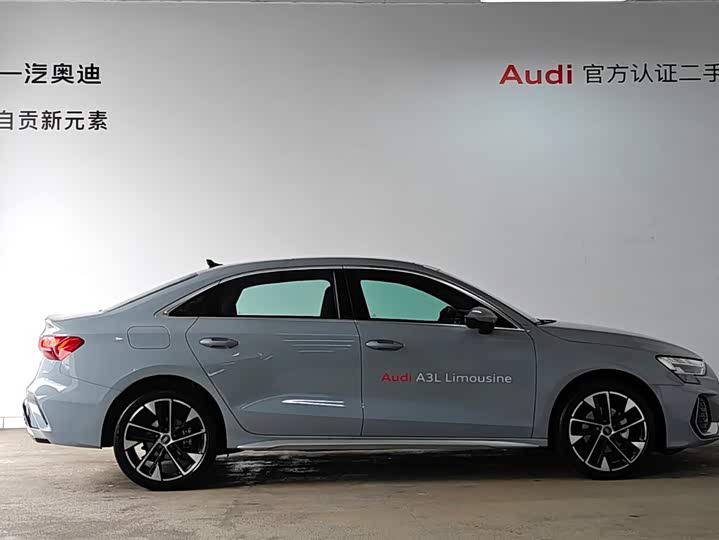 Фото 2 - Audi A3