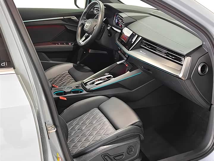 Фото 8 - Audi A3