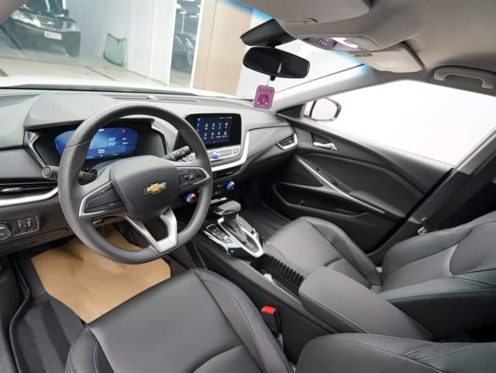 Фото 3 - Chevrolet Menlo