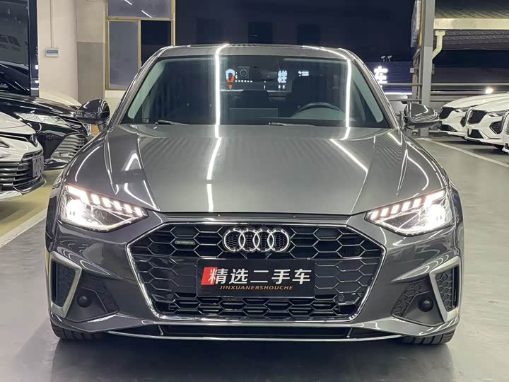 Фото 2 - Audi A4L