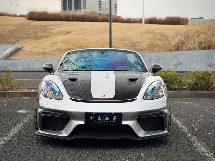 Фото 2 - Porsche 718