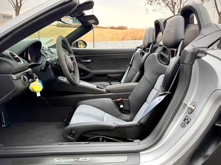 Фото 9 - Porsche 718