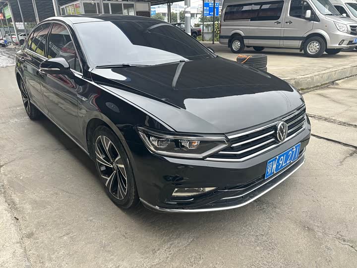 Фото 3 - Volkswagen Magotan