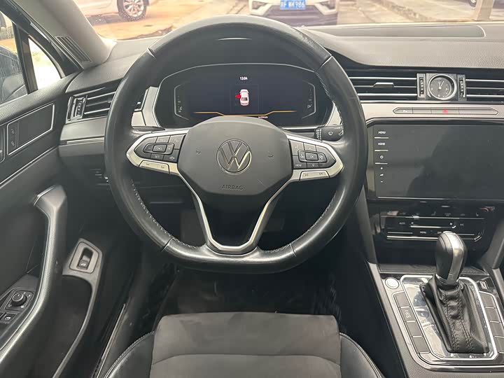 Фото 9 - Volkswagen Magotan