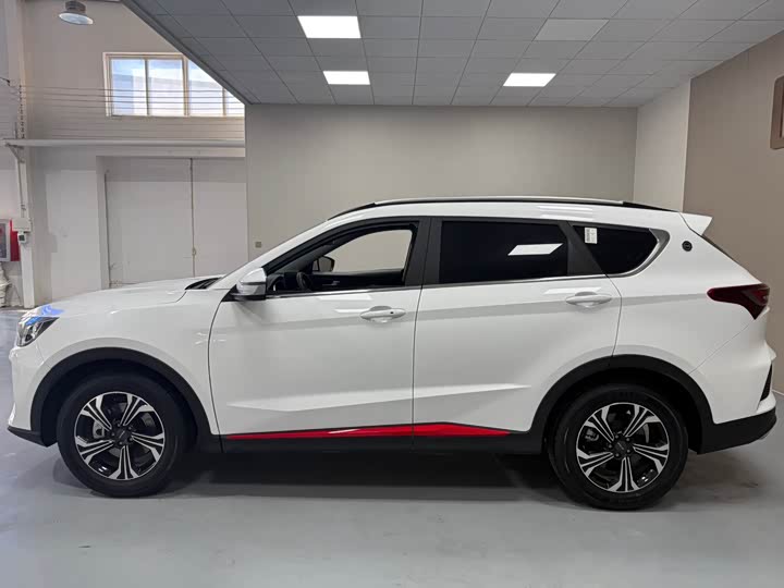 Фото 7 - Jetour X70