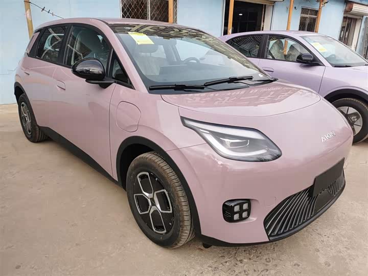 Фото 4 - GAC Aion UT