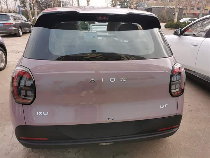 Фото 6 - GAC Aion UT