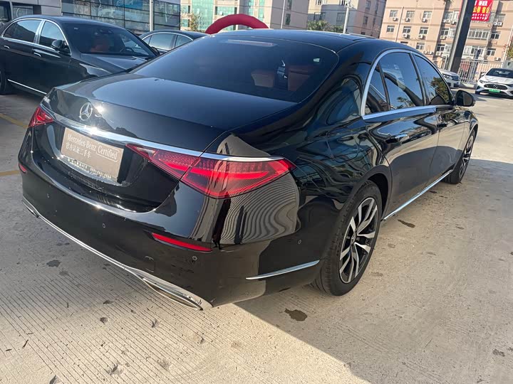 Фото 9 - Mercedes-Benz S-Class