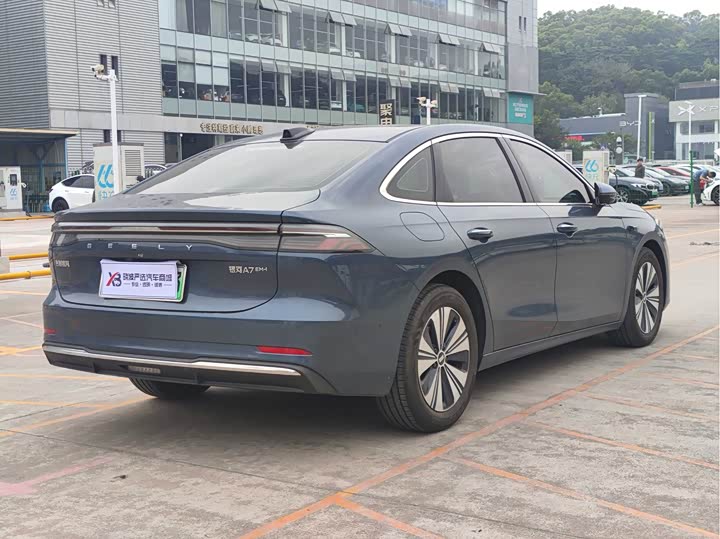 Фото 7 - Geely Galaxy A7