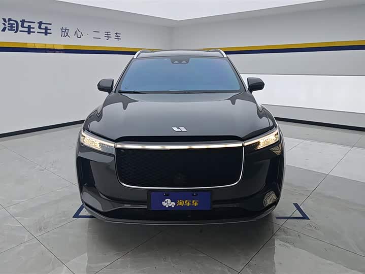 Фото 2 - LiXiang One