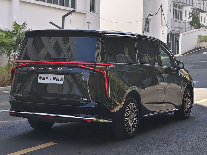 Фото 6 - Maxus Mifa 9