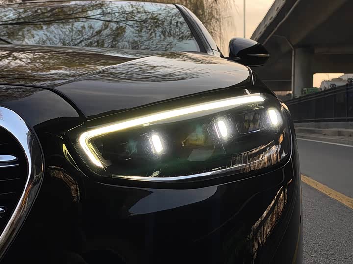 Фото 5 - Mercedes-Benz S-Class