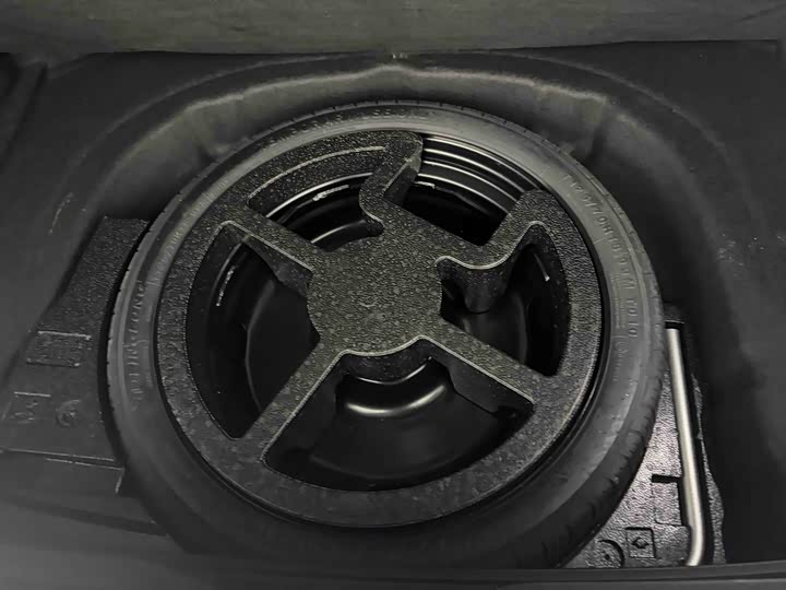 Фото 9 - Volkswagen Golf