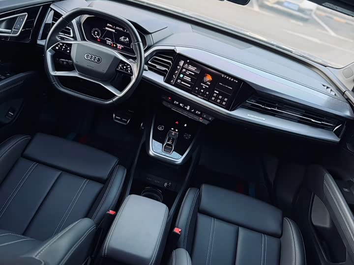 Фото 5 - Audi Q4 e-tron