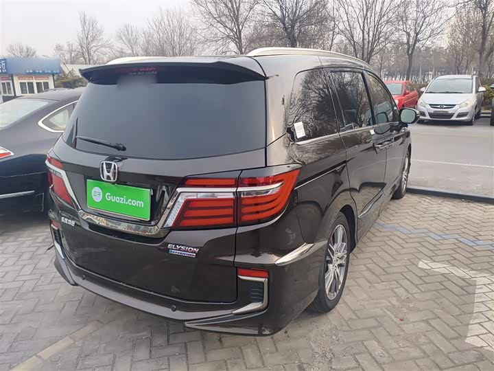 Фото 7 - Honda Elysion