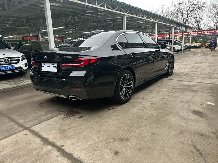 Фото 4 - BMW 5 Series