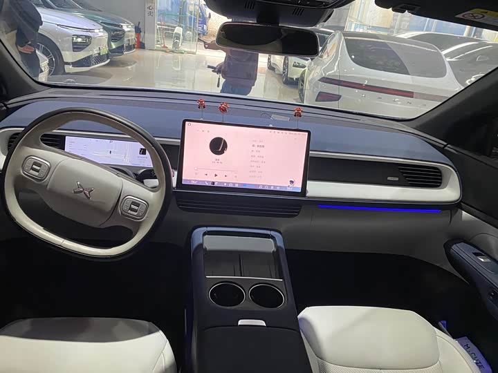 Фото 8 - XPeng G6