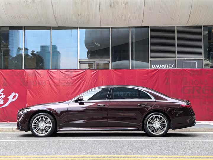 Фото 3 - Mercedes-Benz S-Class