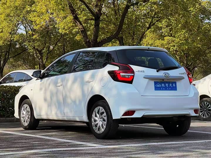 Фото 7 - Toyota Vios FS