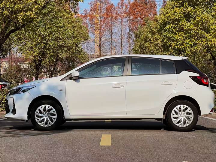 Фото 8 - Toyota Vios FS