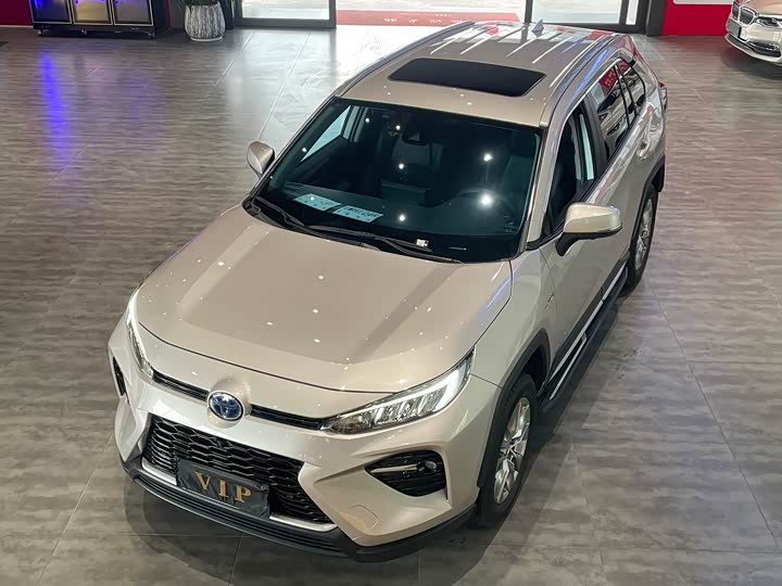 Фото 3 - Toyota Wildlander