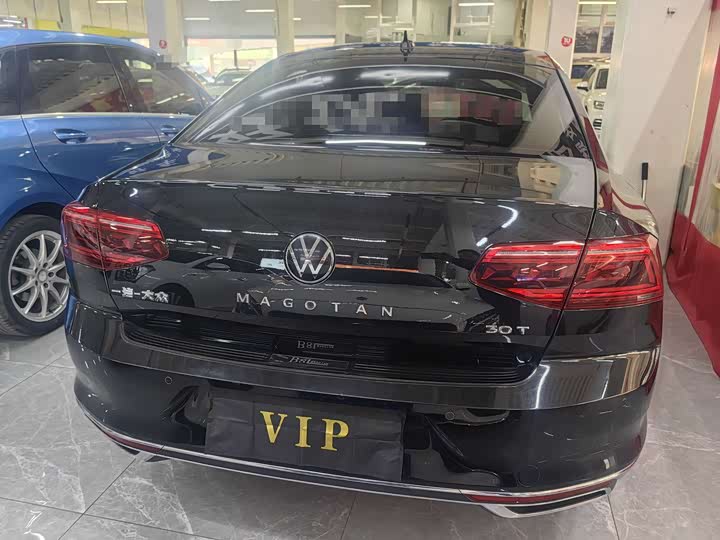 Фото 5 - Volkswagen Magotan