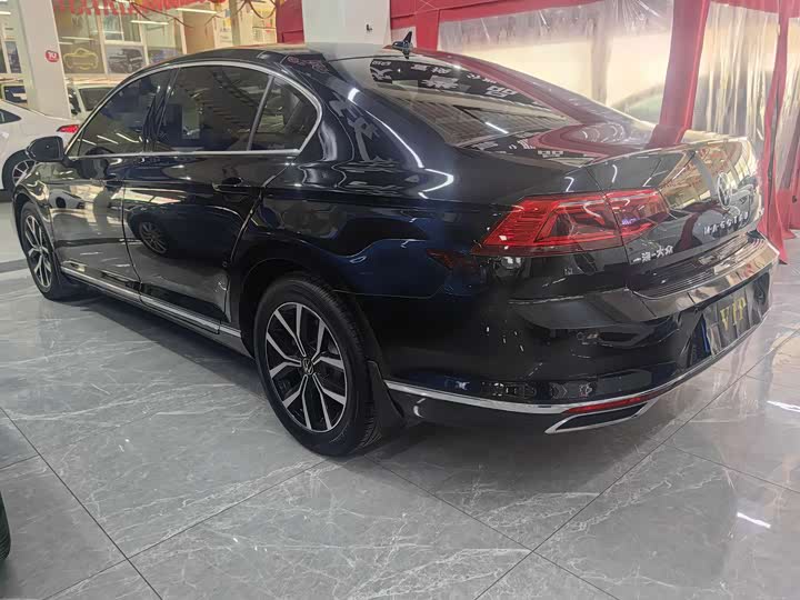 Фото 6 - Volkswagen Magotan