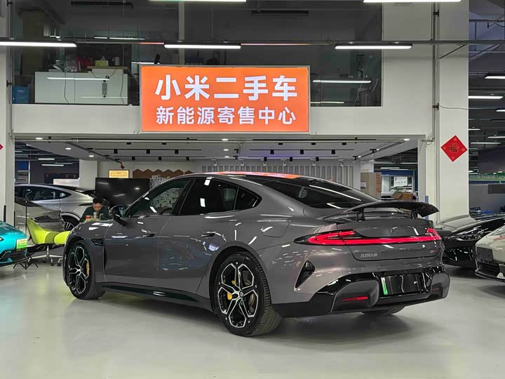 Фото 7 - Xiaomi SU7