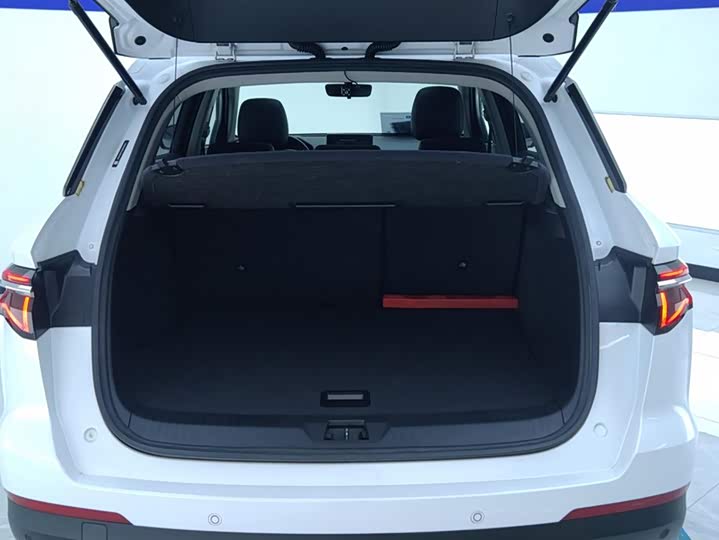 Фото 4 - BYD Song Pro