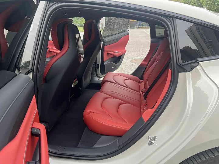 Фото 5 - Xiaomi SU7