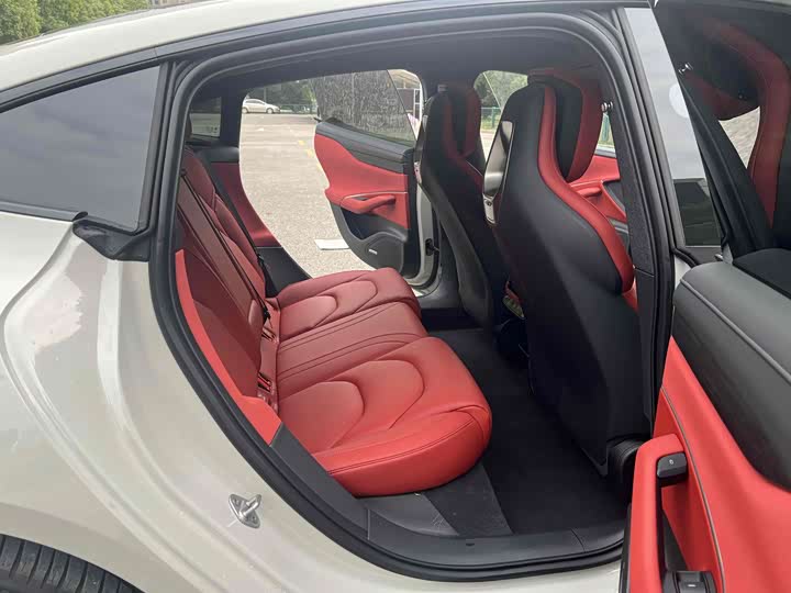 Фото 7 - Xiaomi SU7