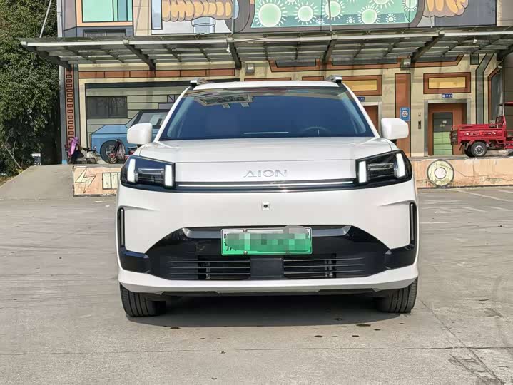 Фото 2 - GAC Aion V