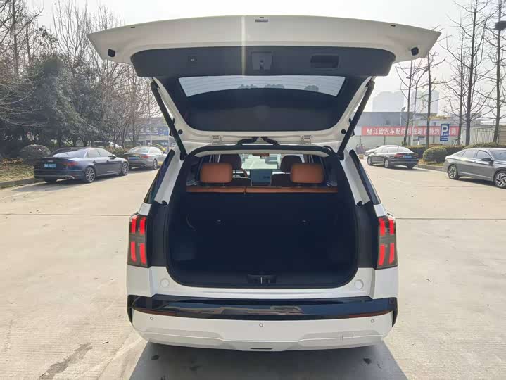 Фото 7 - GAC Aion V