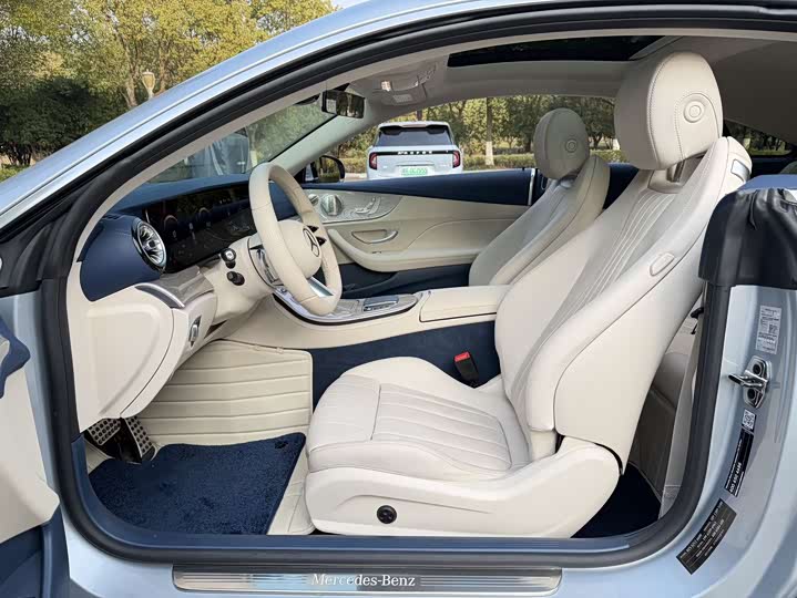 Фото 9 - Mercedes-Benz E-Class