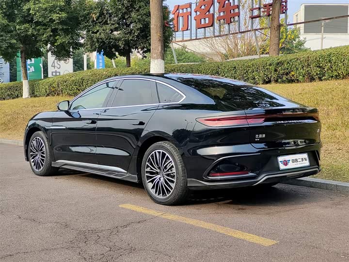 Фото 4 - BYD Han