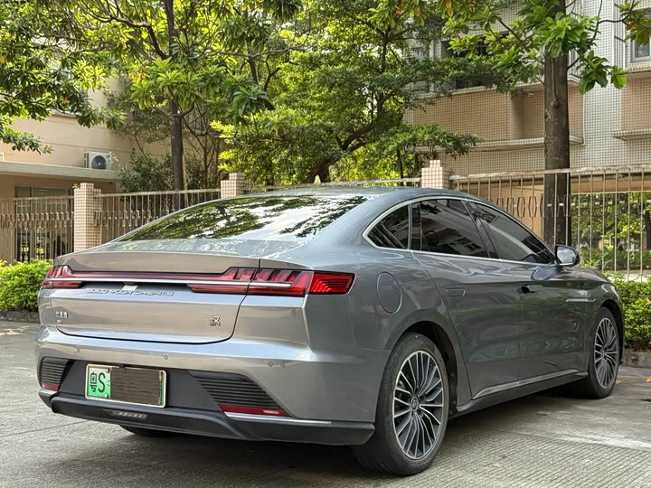 Фото 3 - BYD Han