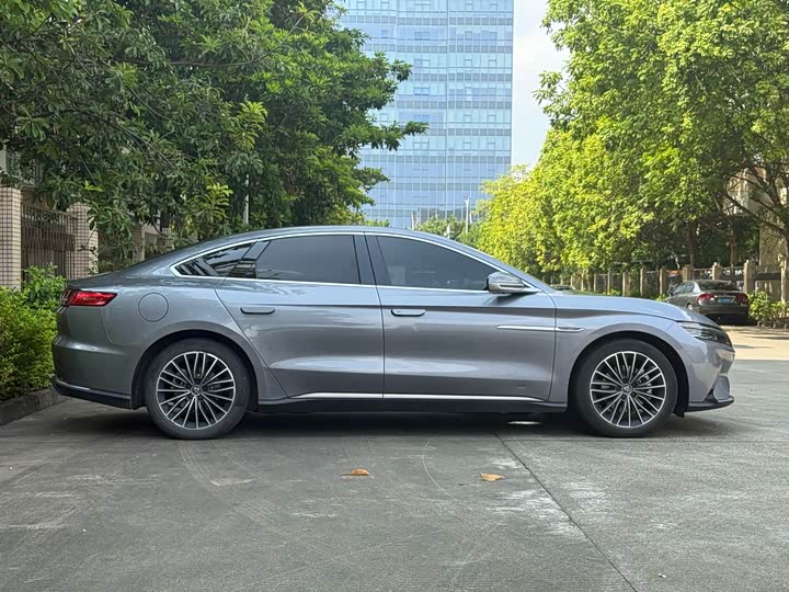 Фото 6 - BYD Han