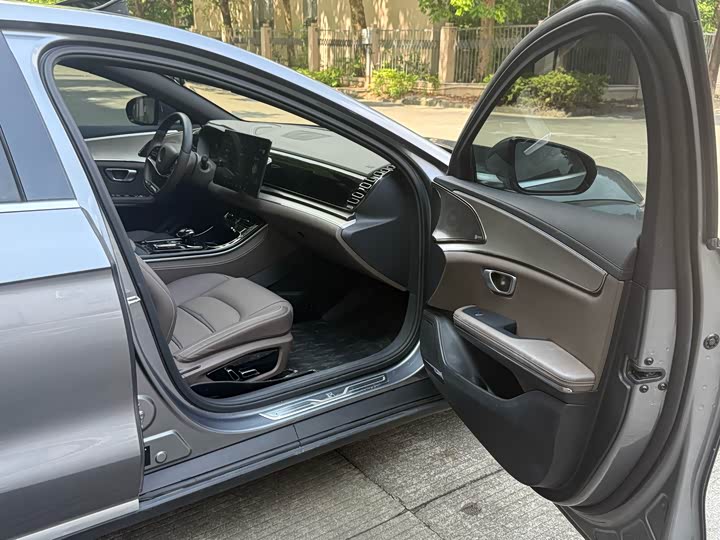 Фото 8 - BYD Han