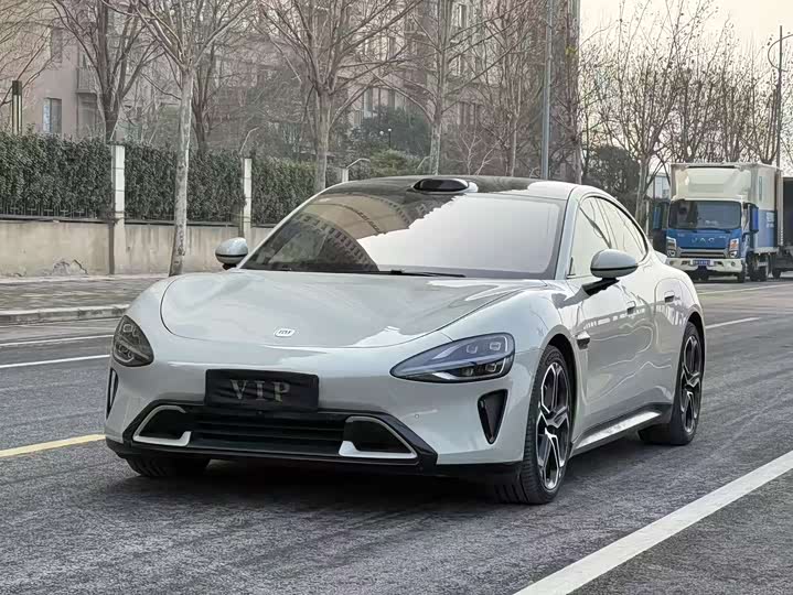 Фото 1 - Xiaomi SU7