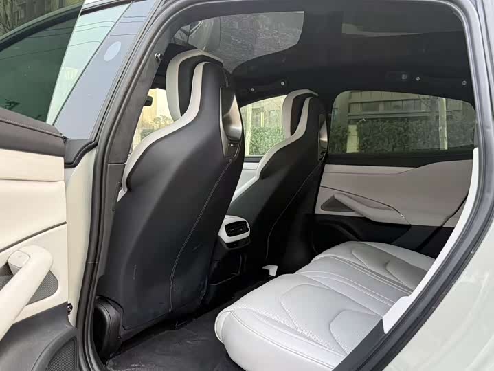 Фото 6 - Xiaomi SU7