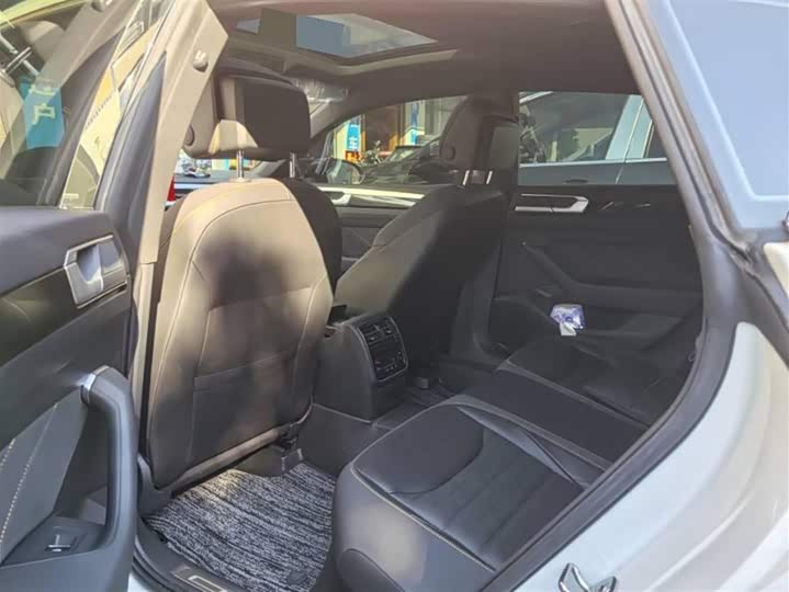 Фото 7 - Volkswagen CC