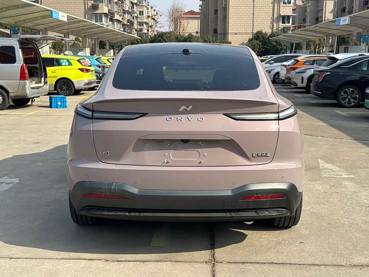 Фото 4 - Nio Onvo L60