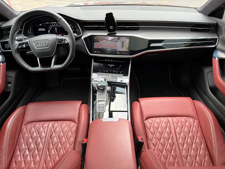 Фото 8 - Audi A7L