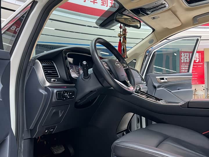 Фото 7 - GAC Trumpchi M8