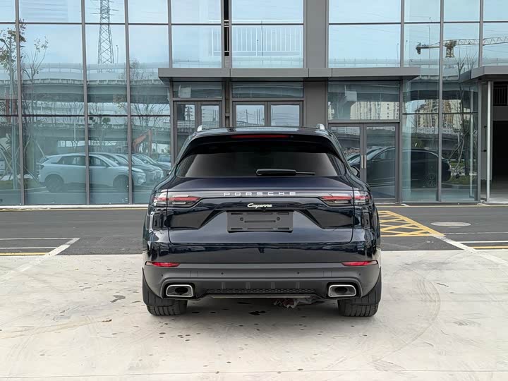 Фото 4 - Porsche Cayenne Hybrid