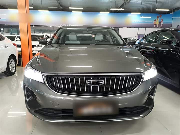 Фото 3 - Geely Emgrand