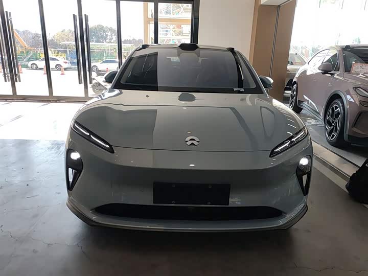 Фото 3 - Nio ET5